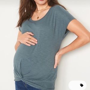 4/25$ Old Navy Women's Maternity Everywear Twist-Hem T-Shirt, Medium, blue
